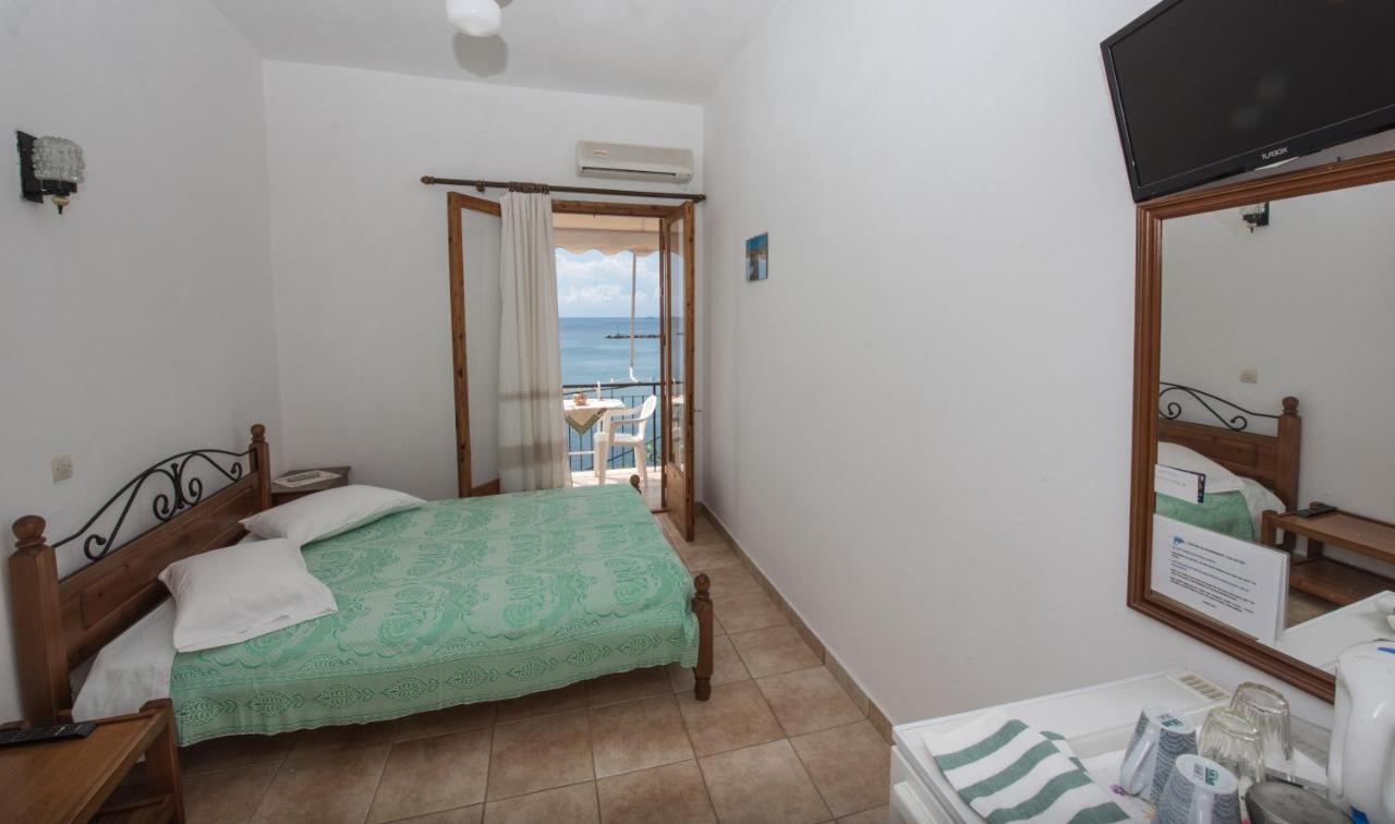 Orfanos Loutraki Rooms Loutraki (Skopelos) Exterior foto