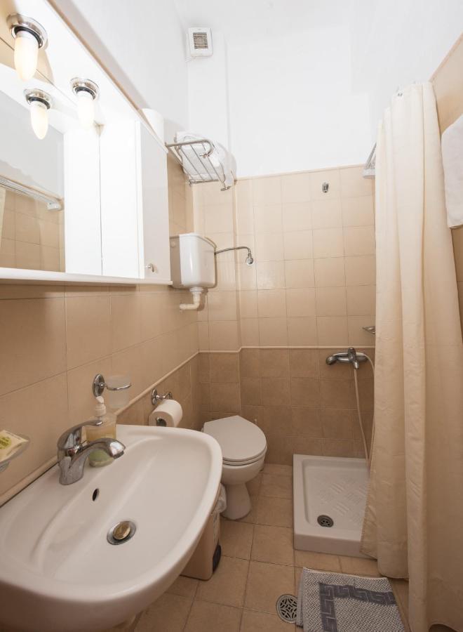 Orfanos Loutraki Rooms Loutraki (Skopelos) Exterior foto