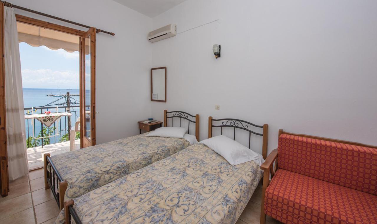 Orfanos Loutraki Rooms Loutraki (Skopelos) Exterior foto